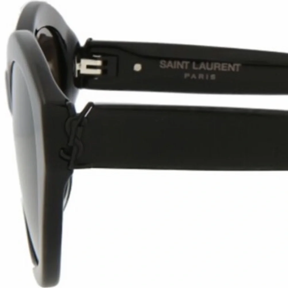 Chic Black Sunglasses - Picture 2 of 11